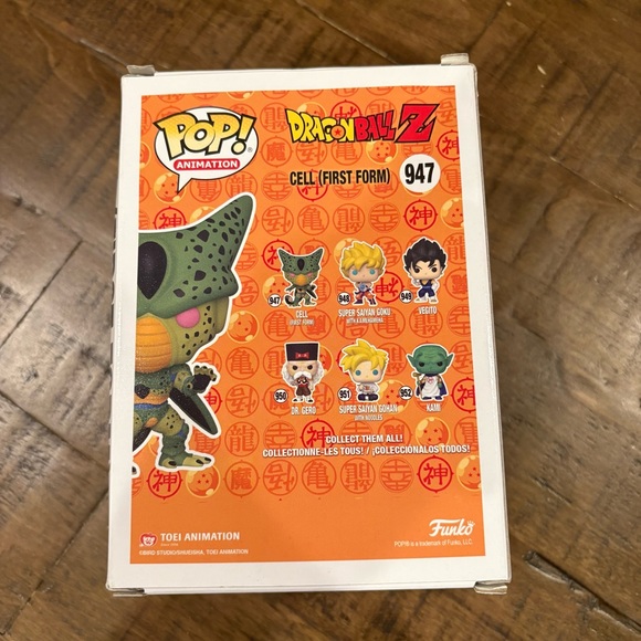 Funko Pop! Dragon Ball Cell (First Form) Glows GITD Walmart Exclusive #947 - Picture 4 of 7